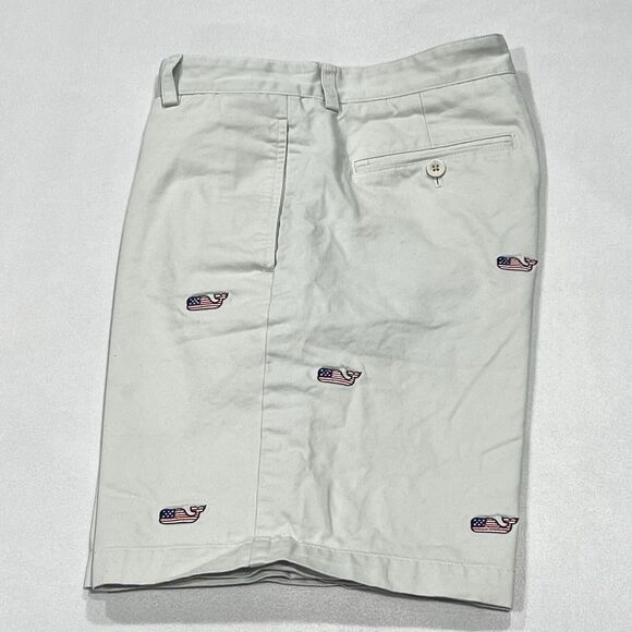 Vineyard Vines Ivory Stone Golf Shorts USA Flag Whales Embroidery Size 32 - Picture 2 of 8